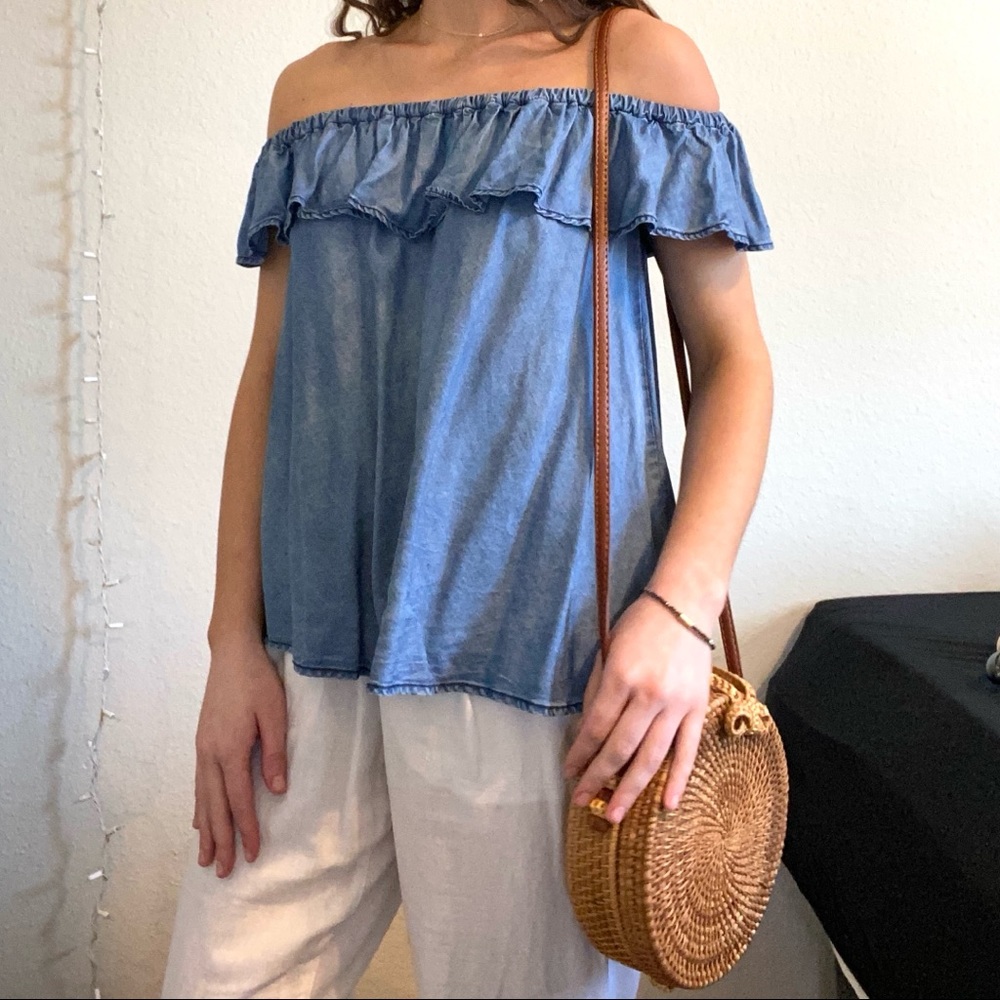 Women’s Chambray Off-the-shoulder Ruffle Top